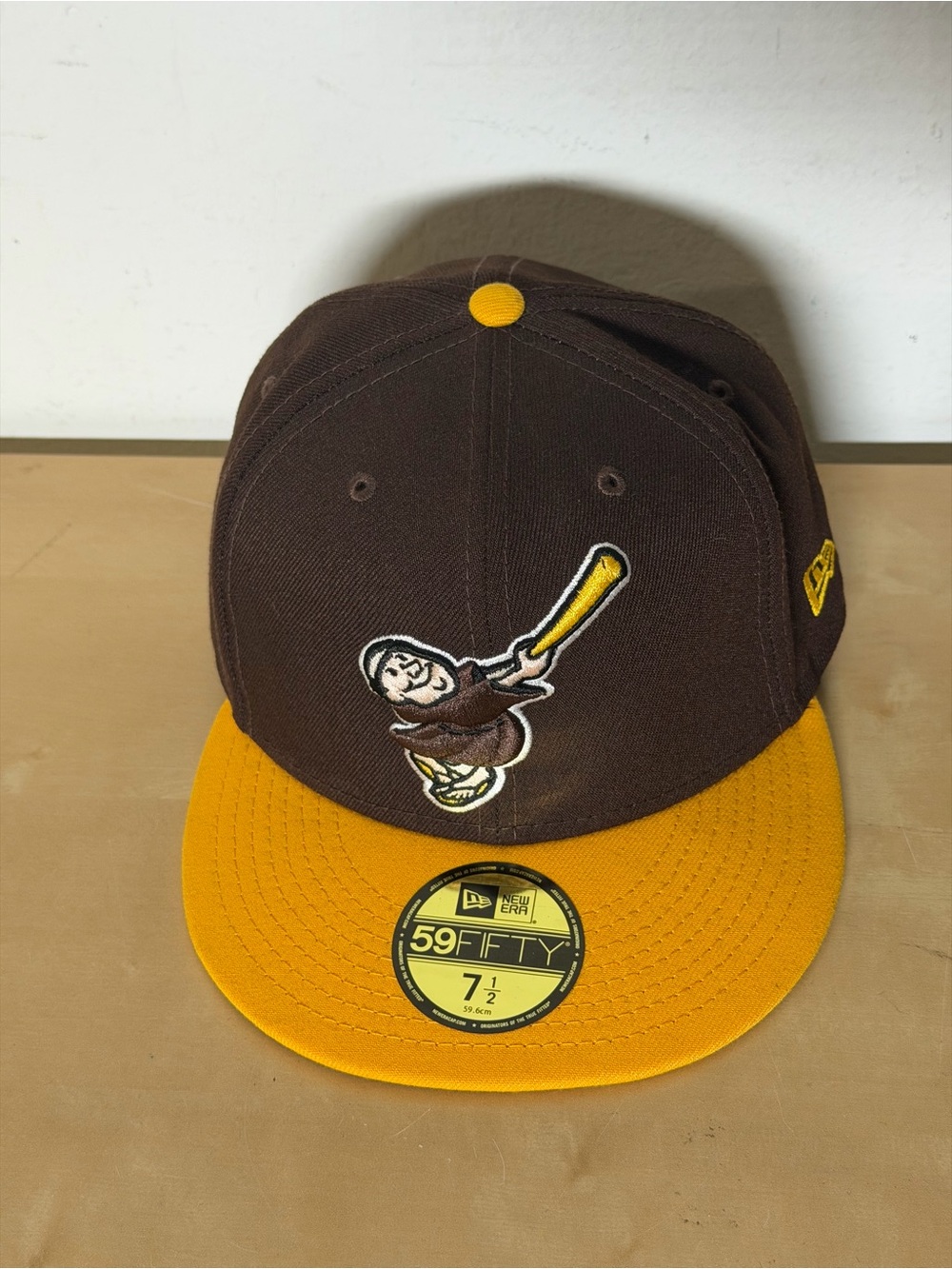 New Era 59Fifty San Diego Padres Swinging Friar Logo Hat Cap 7 1/2 Fitted Brown